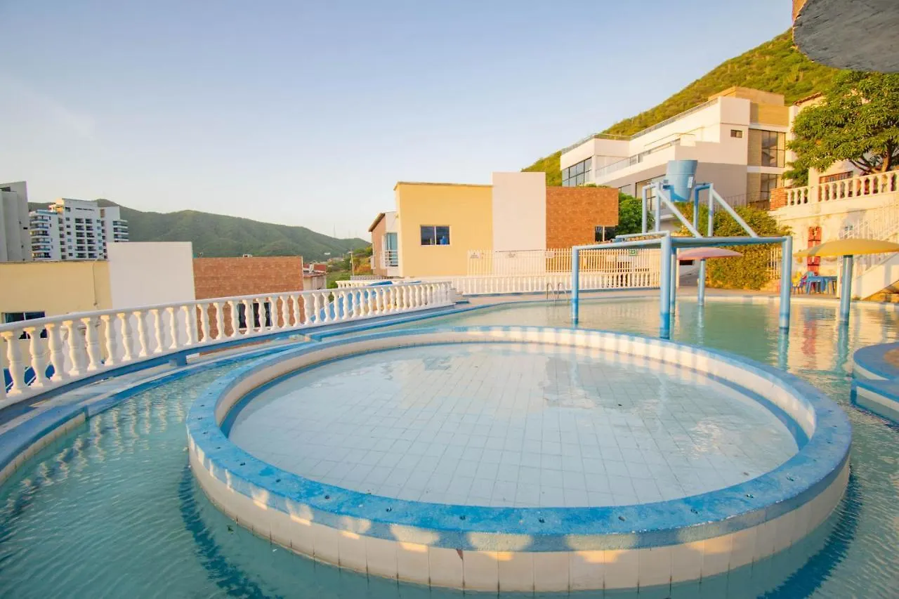 Aventureros 360 Alojamiento & Tours 호텔 Gaira